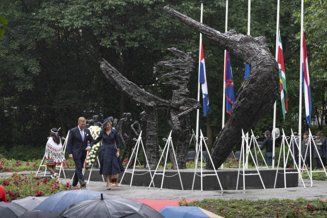 Le roi des Pays-Bas, Willem-Alexander, et son épouse, Maxima Zorreguieta Cerruti, lors d’un événement commémorant les 150 ans de l’affranchissement des esclaves dans les anciennes colonies, le 1er juillet 2023.