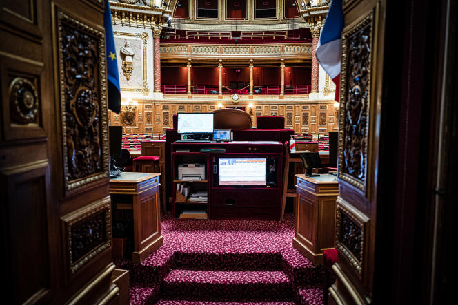 La tribune du président du Sénat, à Paris, le 16 mars 2023. Gérard Larcher (Les Républicains) est président du Sénat depuis 2008.